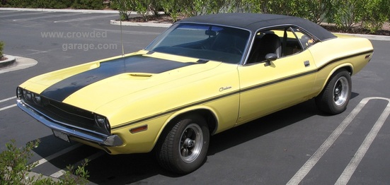 1970 Dodge Challenger R/T stripes 318 yellow