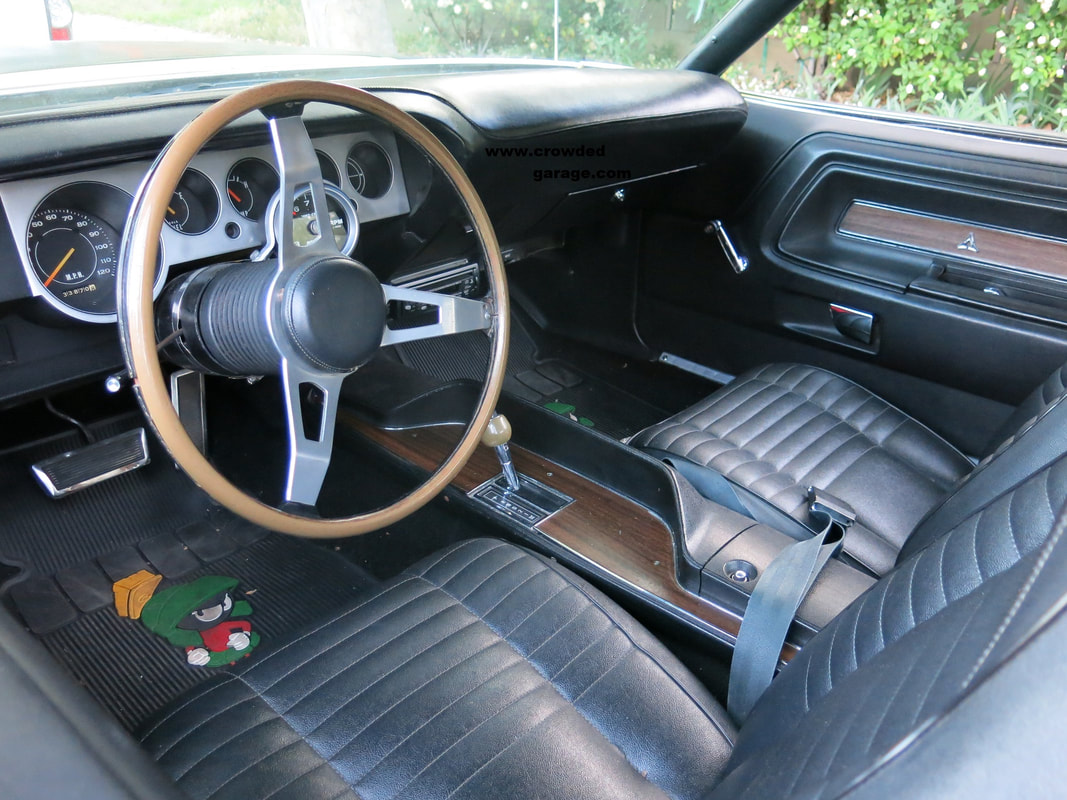 1970 Dodge Challenger interior black seats